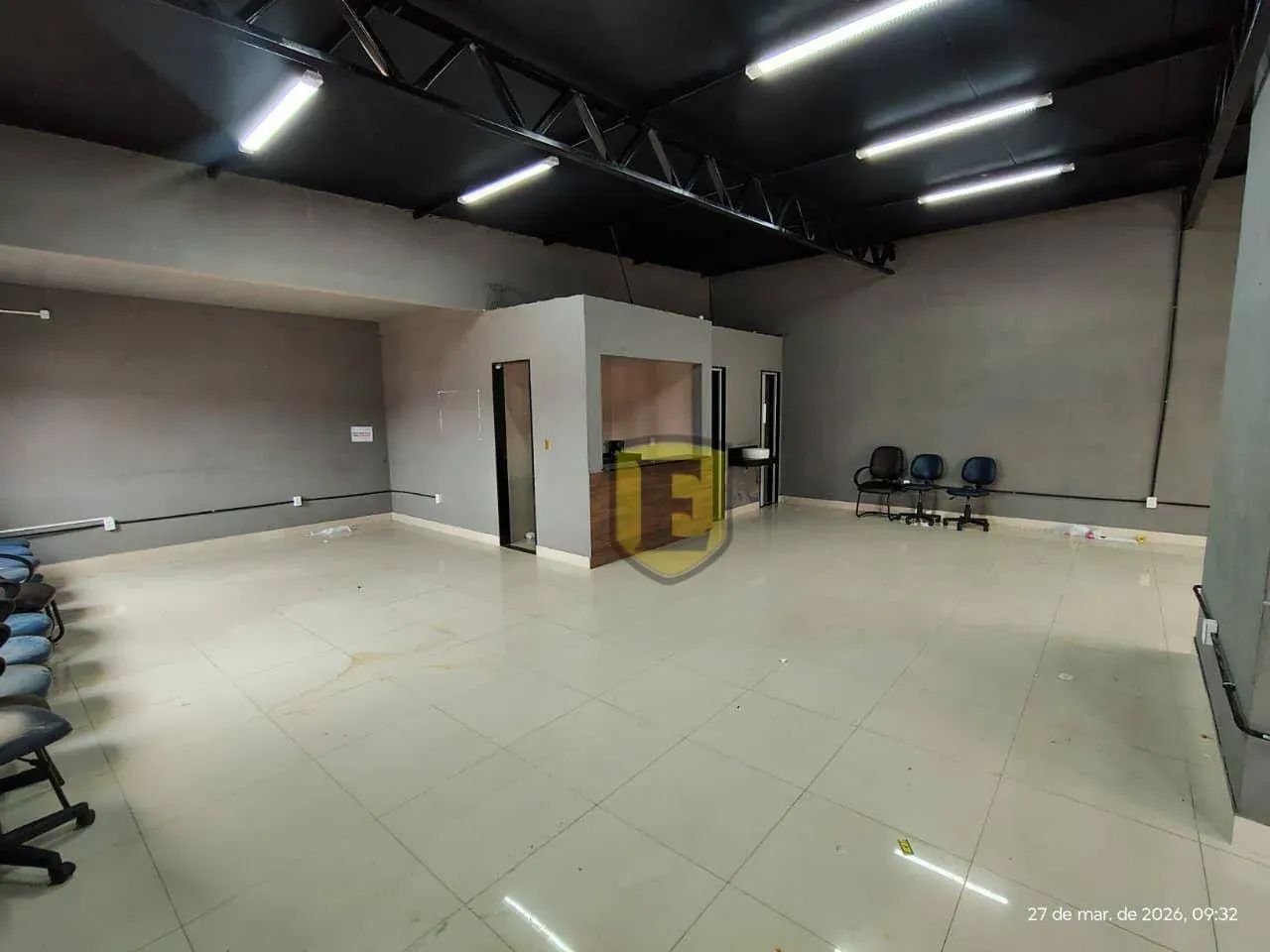 LOCAÇÃO | PRÉDIO COMERCIAL | VINHAIS - Foto 4