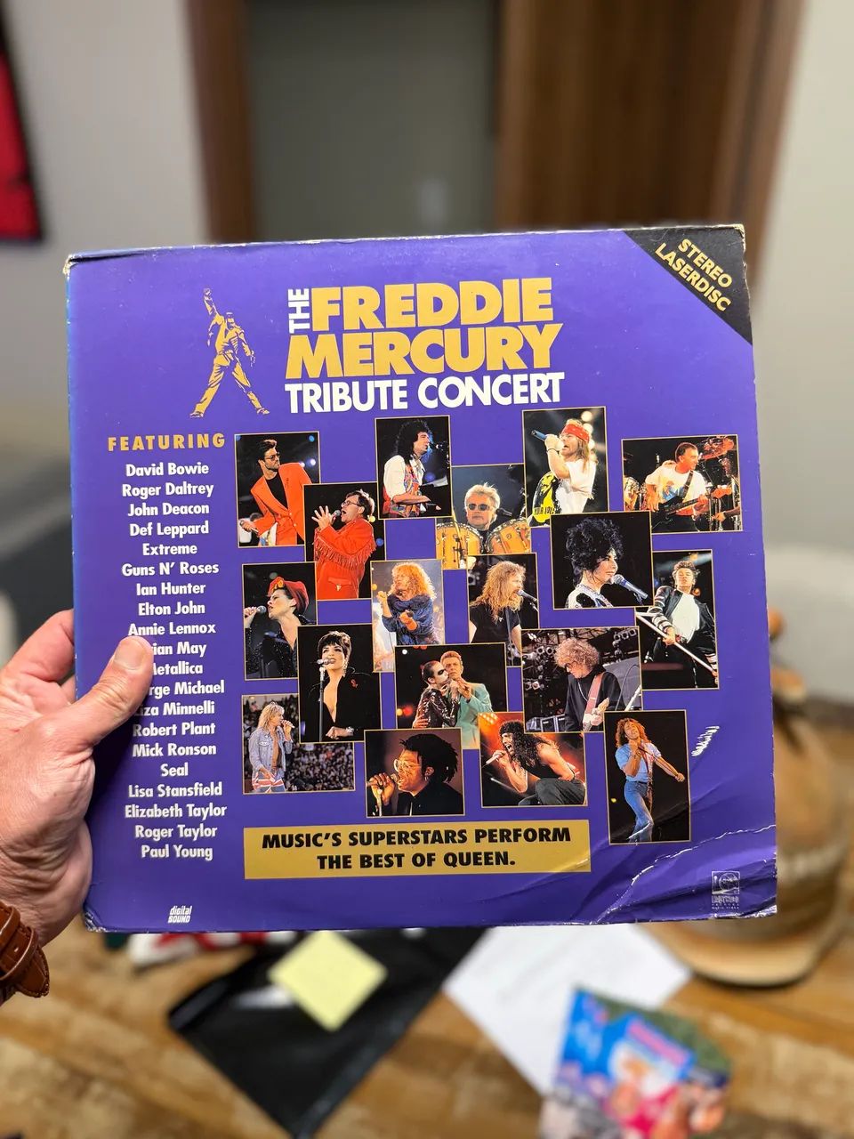 RARIDADE - Laser Disc The Freddie Mercury Tribute Concert 