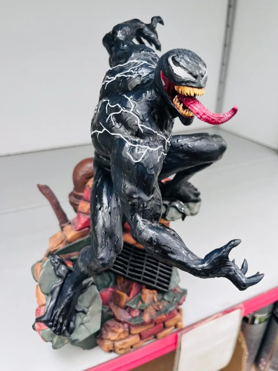 ESTÁTUA DO VENOM - IRON STUDIOS 1/10 