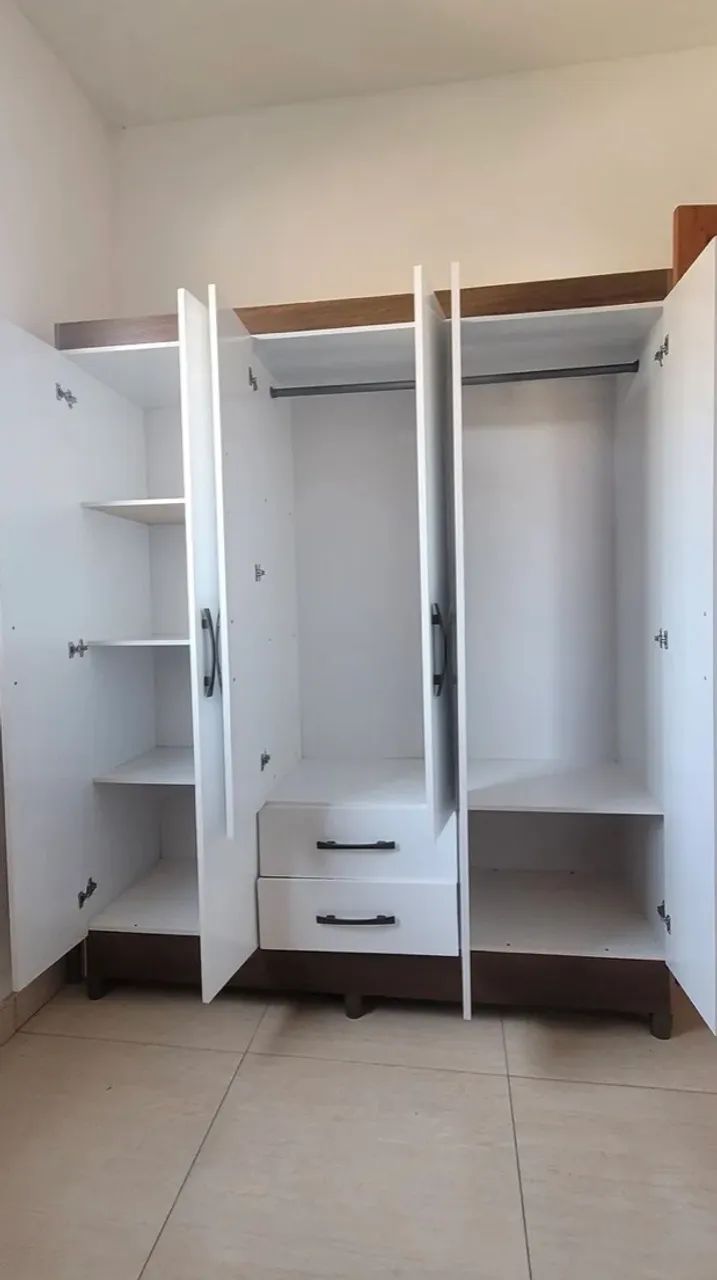 Guarda roupa usado 6 portas - Foto 2