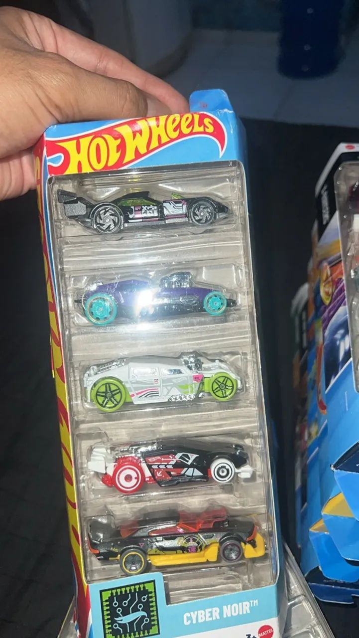 Hotweels kit cm 05 carrinhos R$60 - Foto 2