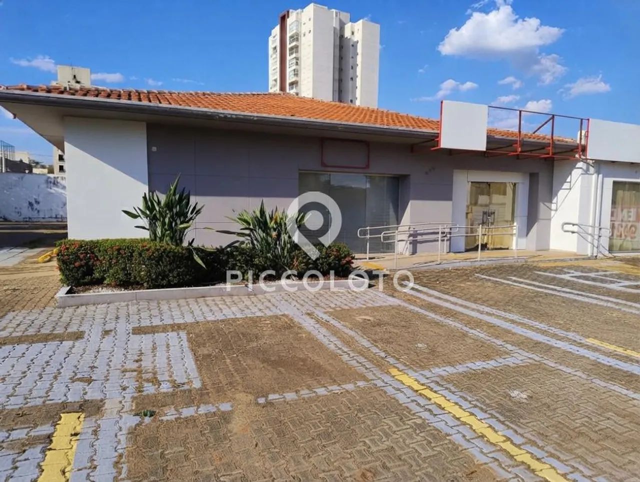 Casa para alugar em Campinas, Jardim Brasil, com 4 quartos, com 541 m² - Foto 3
