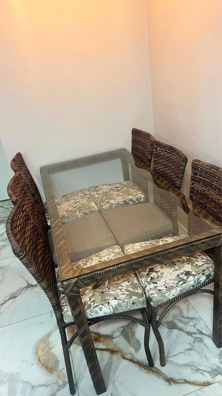 Mesa de ratã