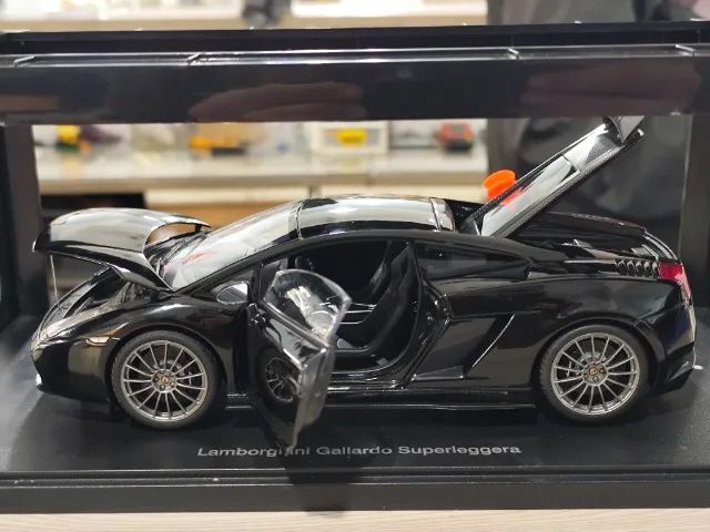 Miniatura Lamborghini Gallardo Superleggera 1/18 AUTOart - Hobbies
