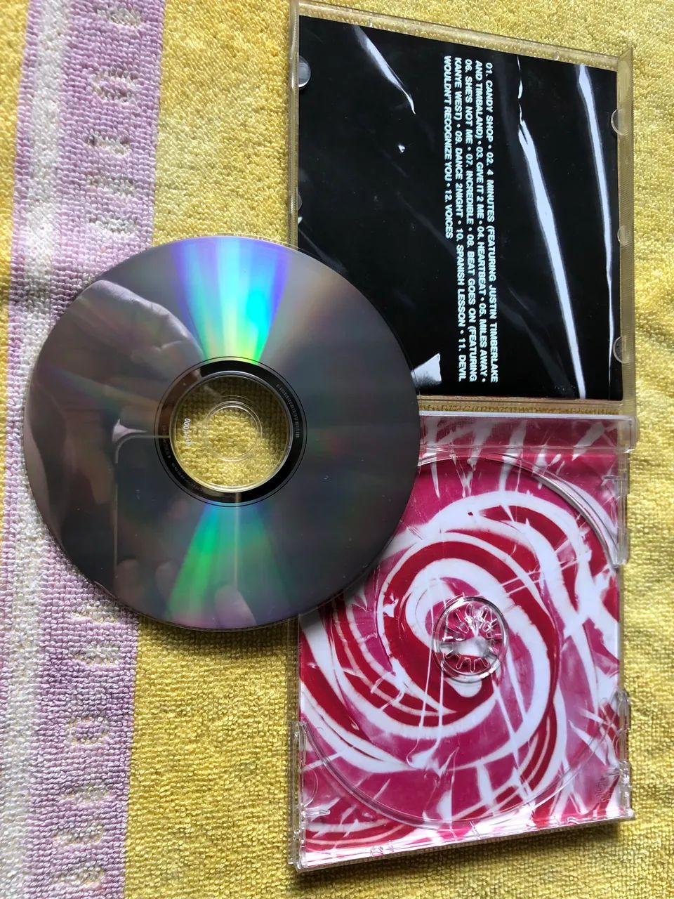 CD MADONNA HARD CANDY ORIGINAL - Foto 4