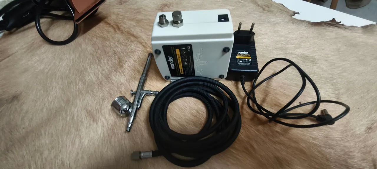 Kit aerógrafo com mini compressor vonde - Foto 3