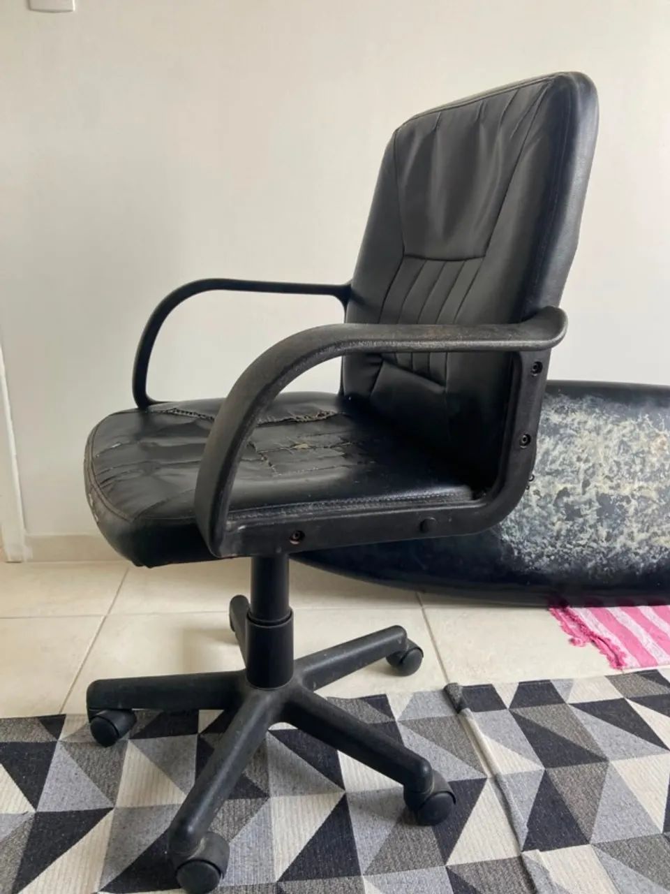 Cadeira de escritório giratória