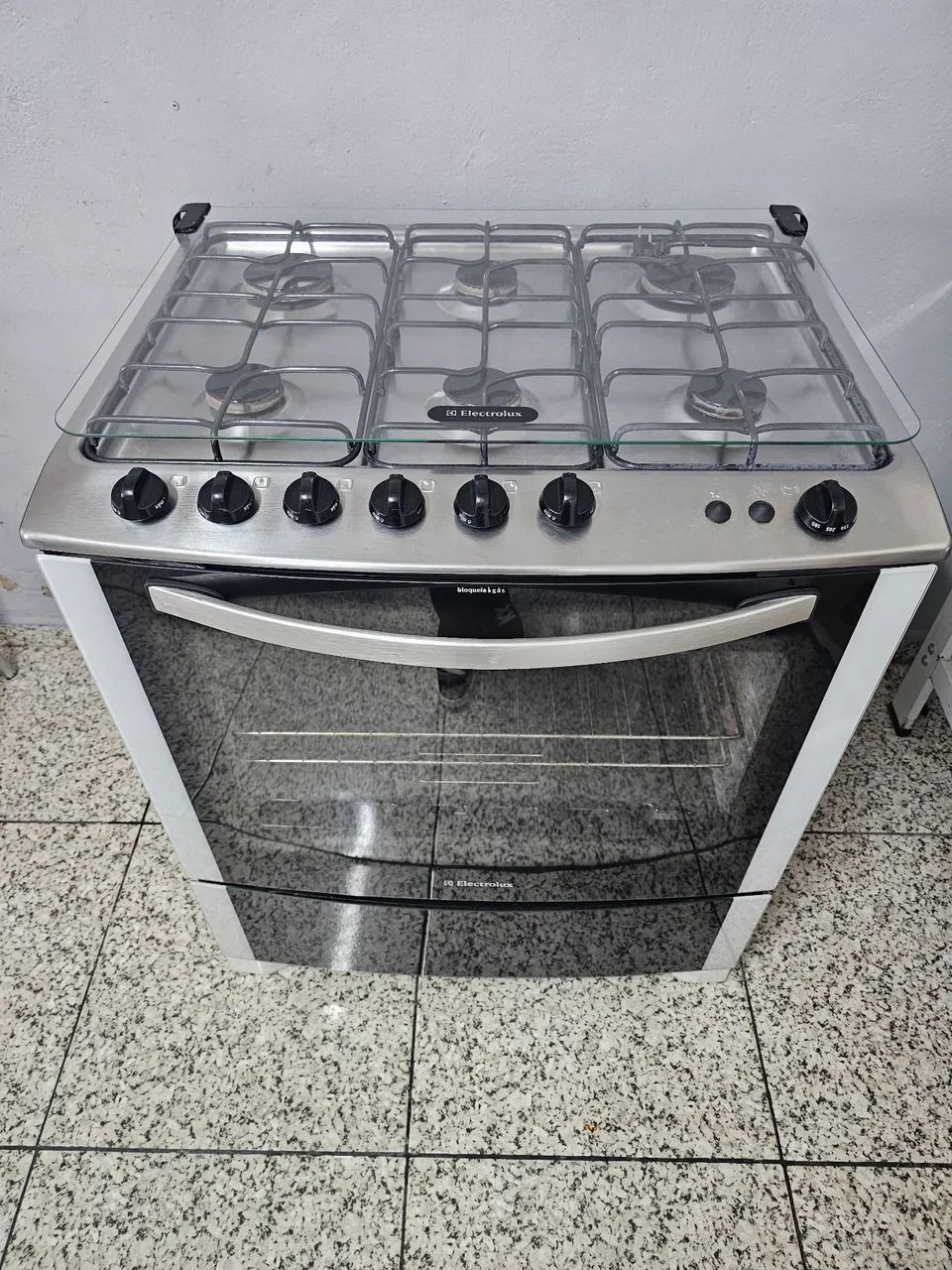 Fogão de Piso Electrolux de 6 bocas  - Foto 2