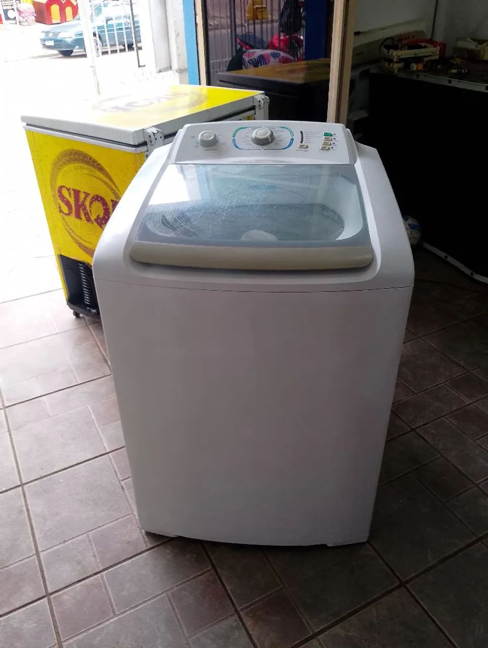 Máquina Electrolux 15kgs 220v