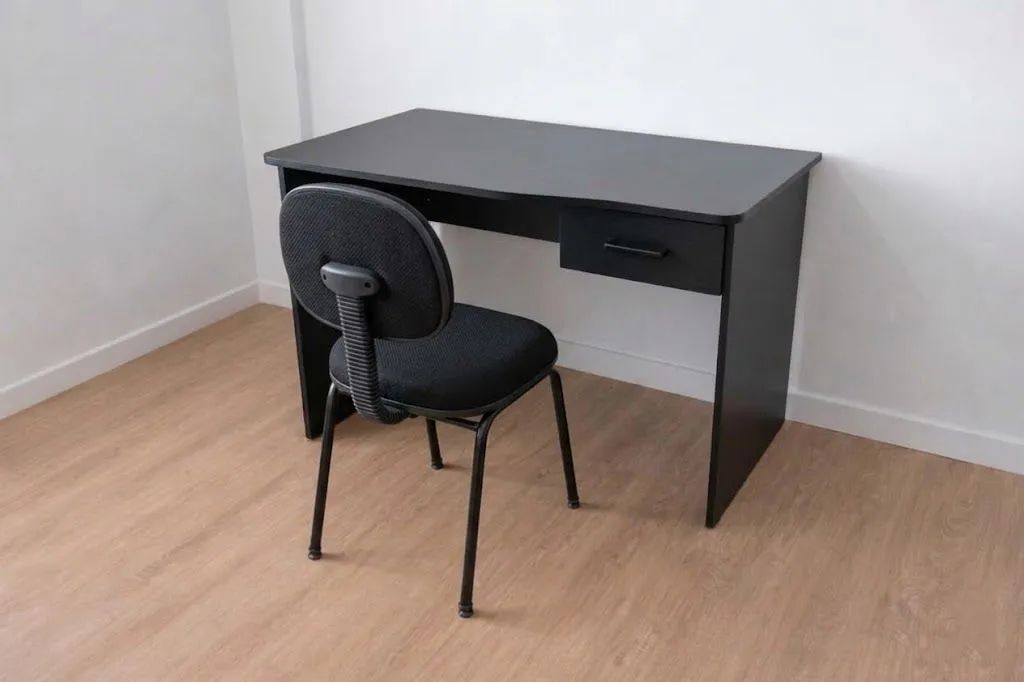 Promoção  mesa e cadeira 