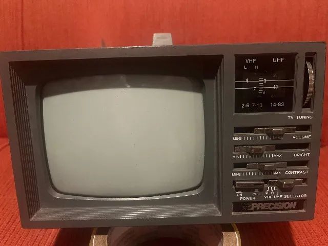 Mini TV Portátil Broksonic CTR864 Não Funciona - Foto 2