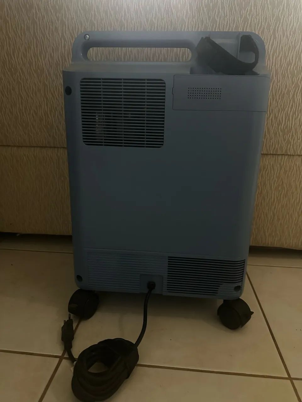 Vendo Concentrador de Oxigênio 220v - Foto 3