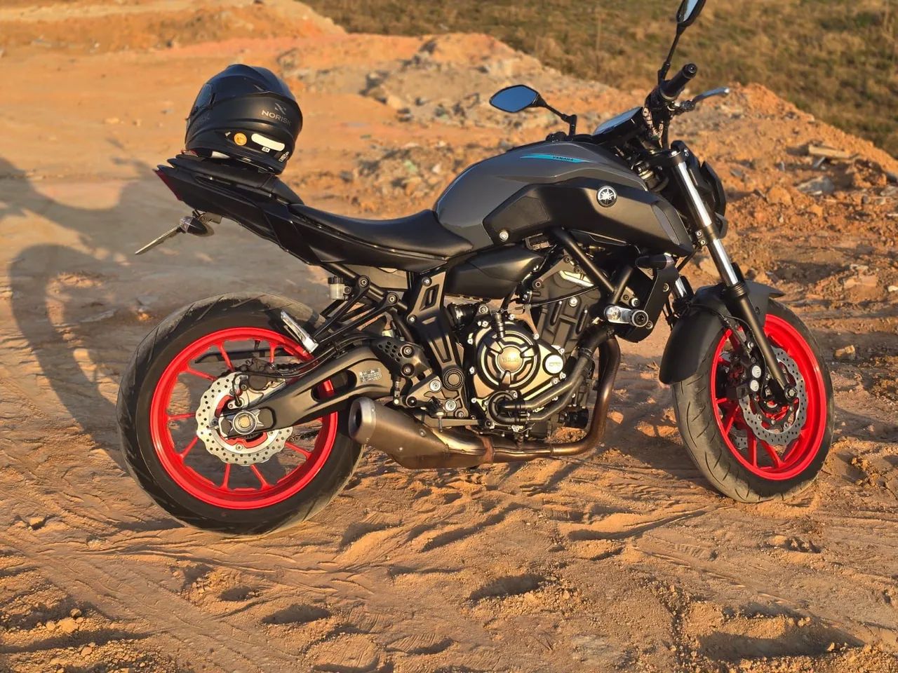  YAMAHA MT-07 / 2023 <br> - Foto 2
