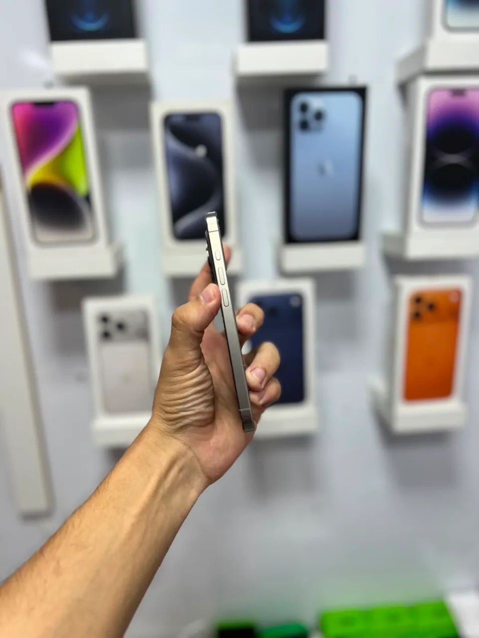iPhone 15 Pro - 128GB ( câmera nova )  ?3.599,00 - Foto 3