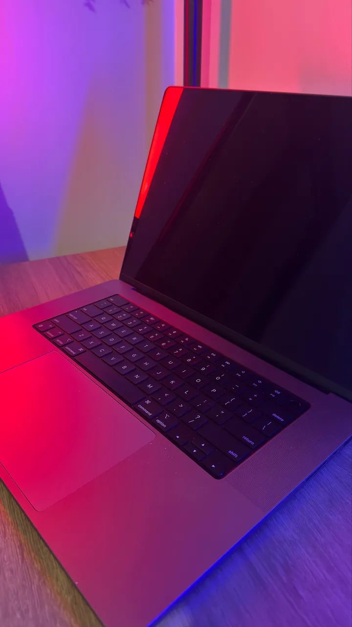 MacBook M1 Pro - 32GB RAM - 512SSD - 16POL - Foto 3