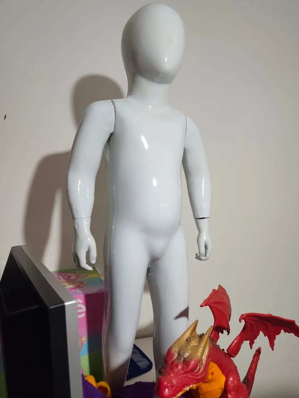 4 manequins infantis com base cromada, 2, 6, 8,10 anos - Foto 4