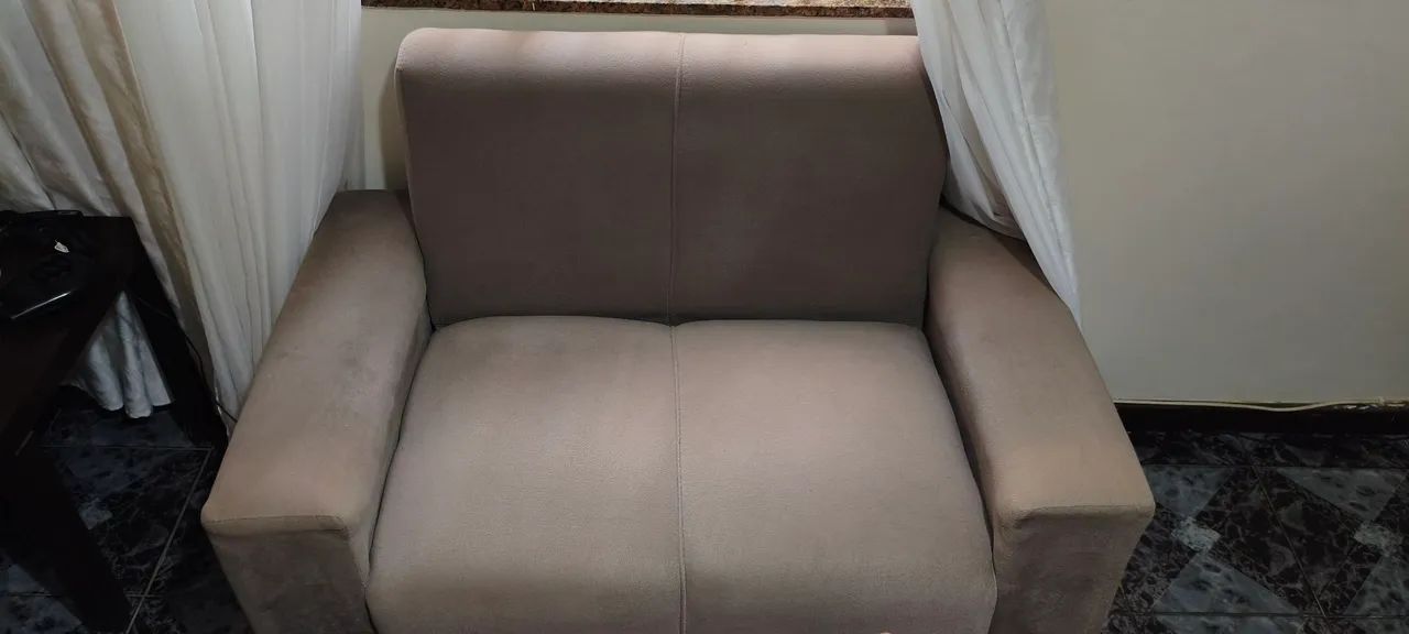 Vendo Sofá de 2 Lugares em Suede Conservadíssimo. - Foto 3