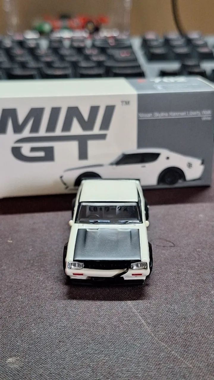 Mini GT Nissan Skyline Liberty Walk - Foto 2