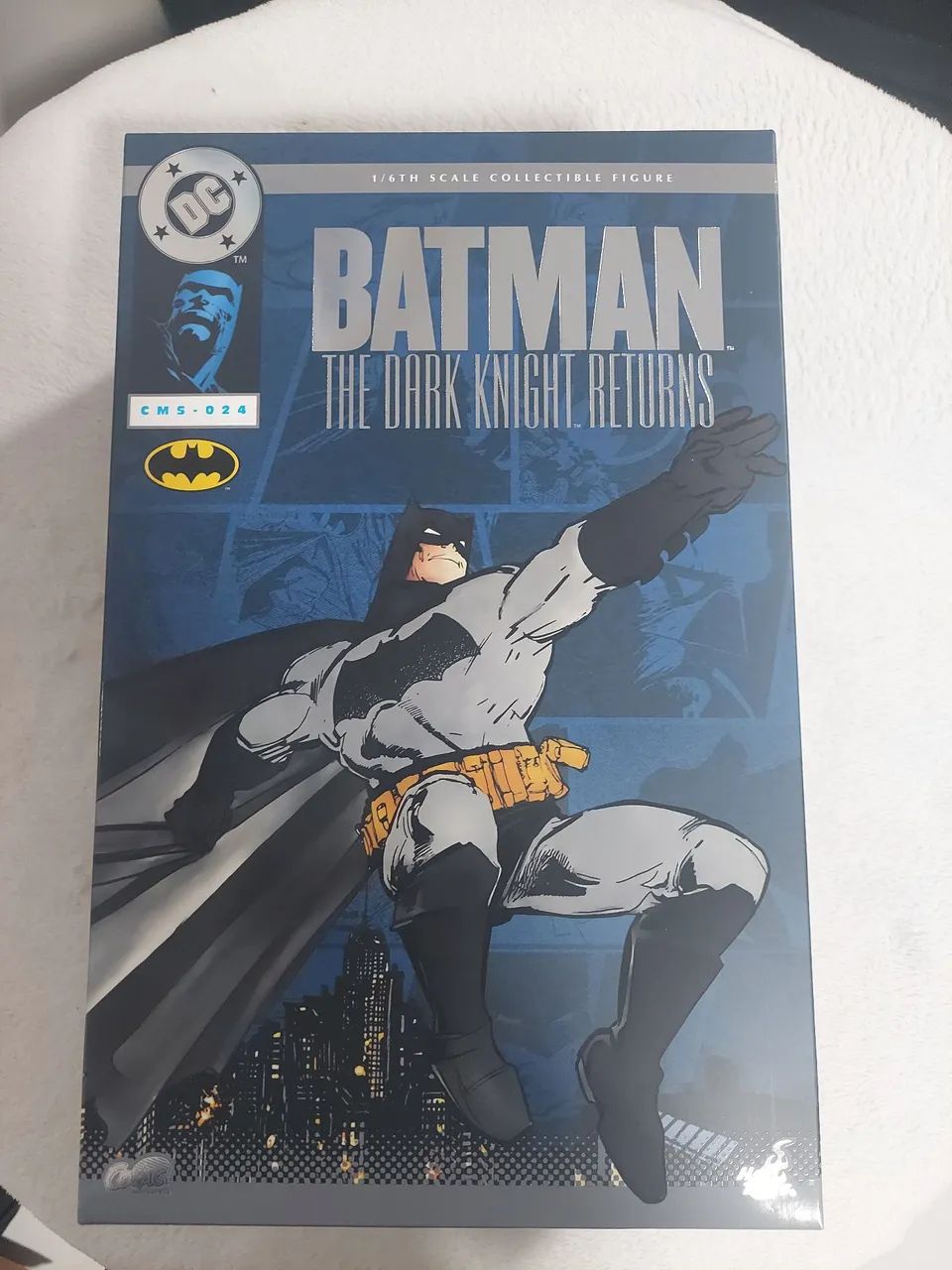 Batman the dark knight returns hot Toys