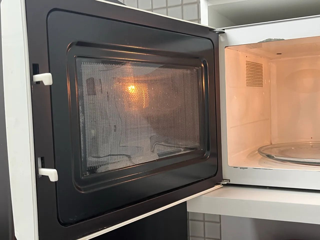 Microondas CCE M301 - Foto 3