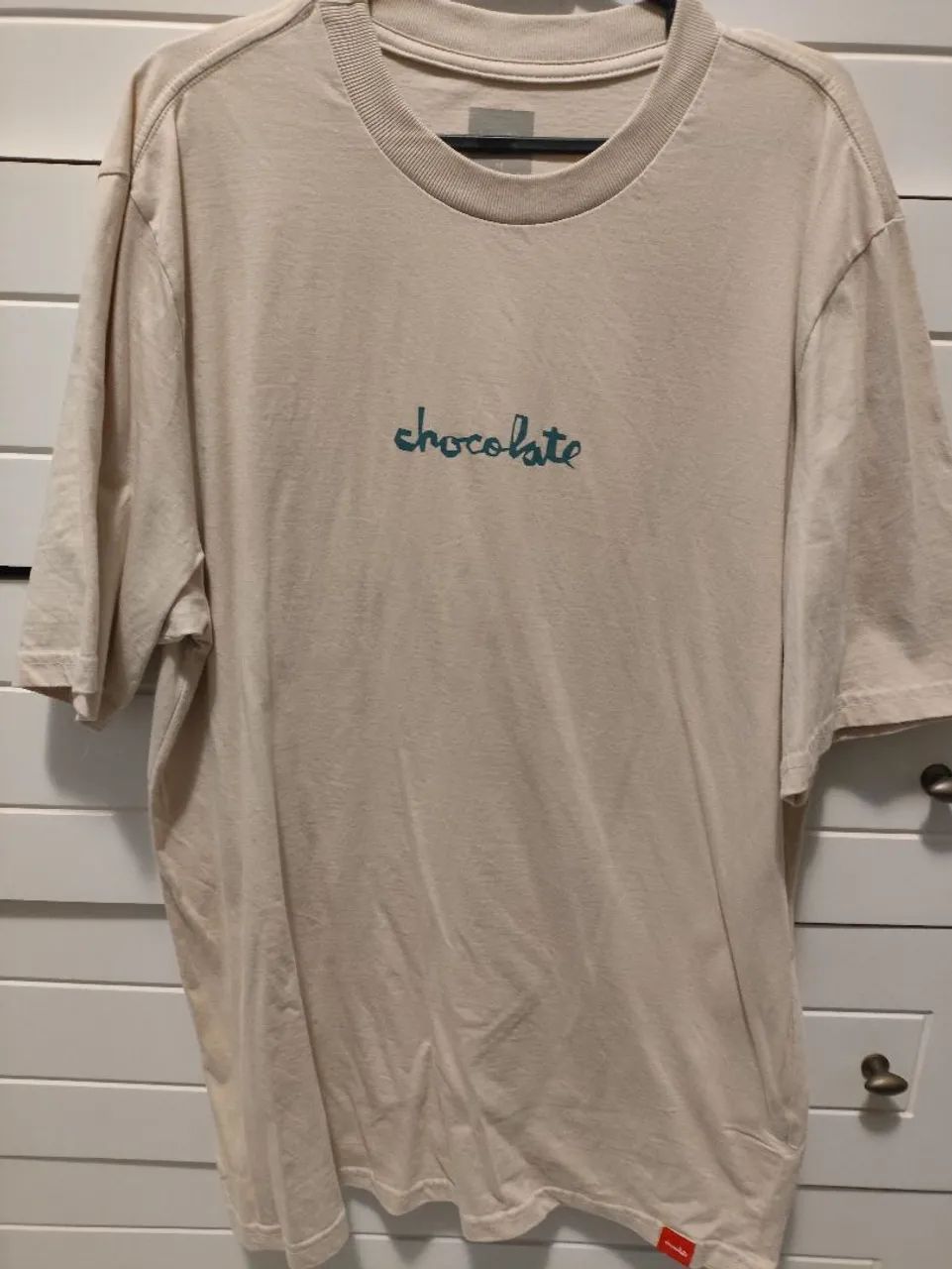 Camiseta Chocolate Skateboard Tamanho M Oversized Bege