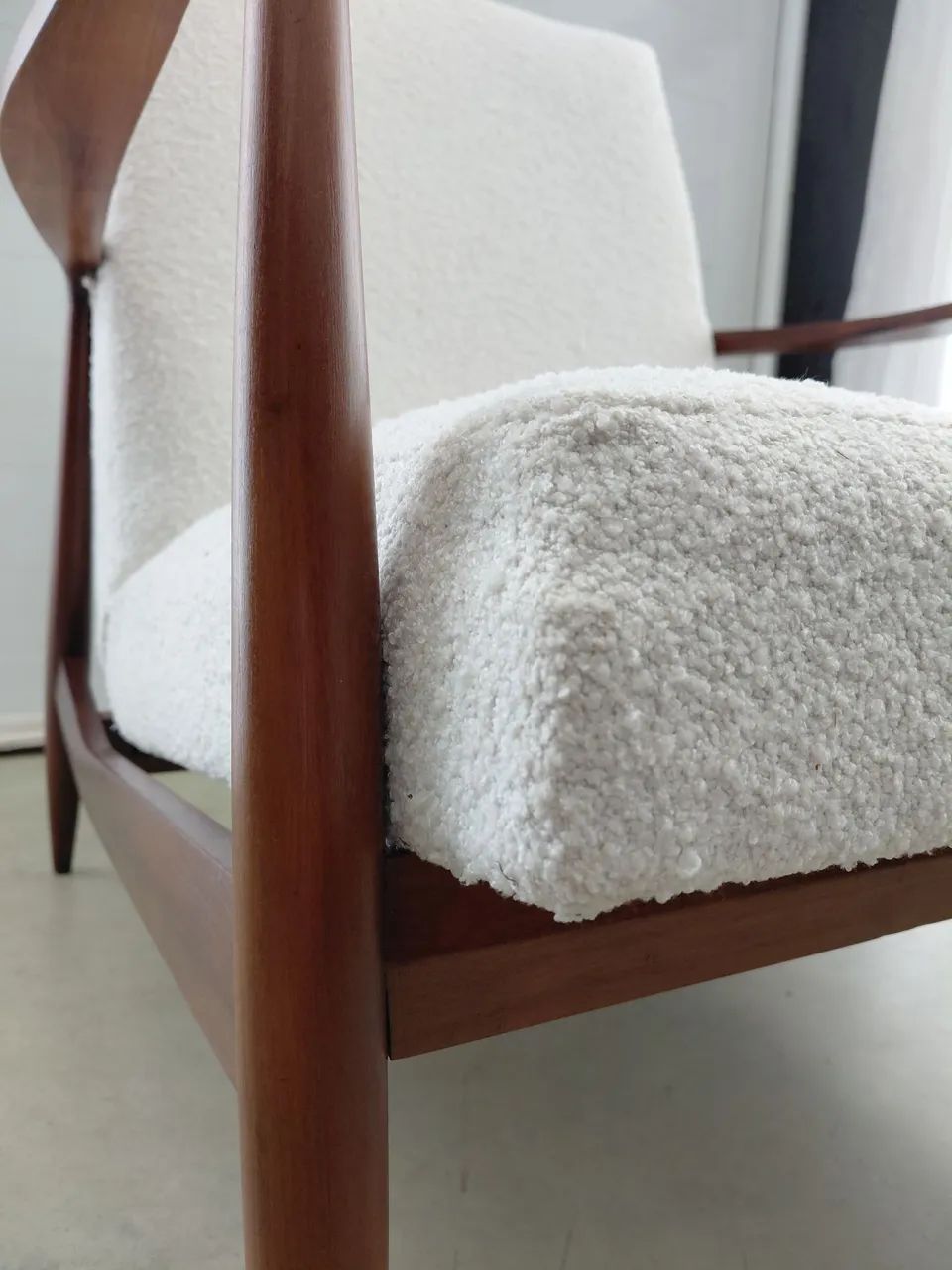Poltrona Moveis Cimo Modernista 1960 - caviuna e bouclê boss - Foto 5