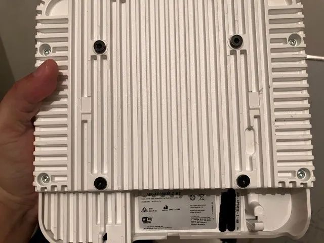 3 APs Cisco - 1 Catalyst 9130AXIZ e 2 Aironet 3802E - Foto 5