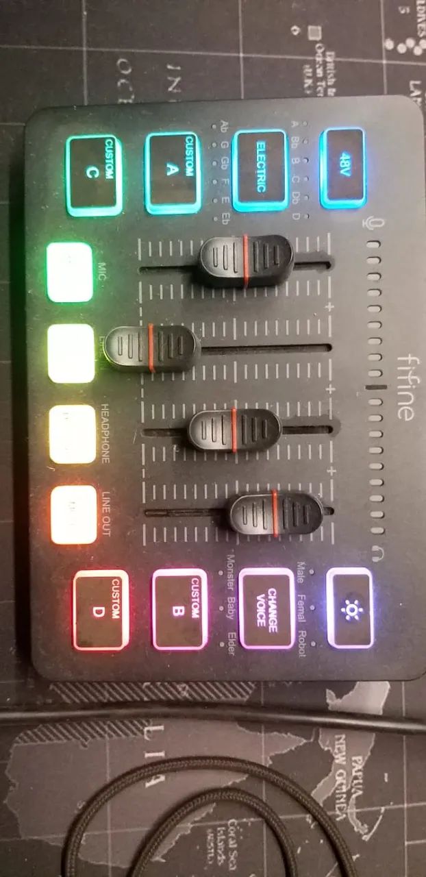 FIFINE AmpliGame SC3 - Mixer/Interface de Áudio XLR