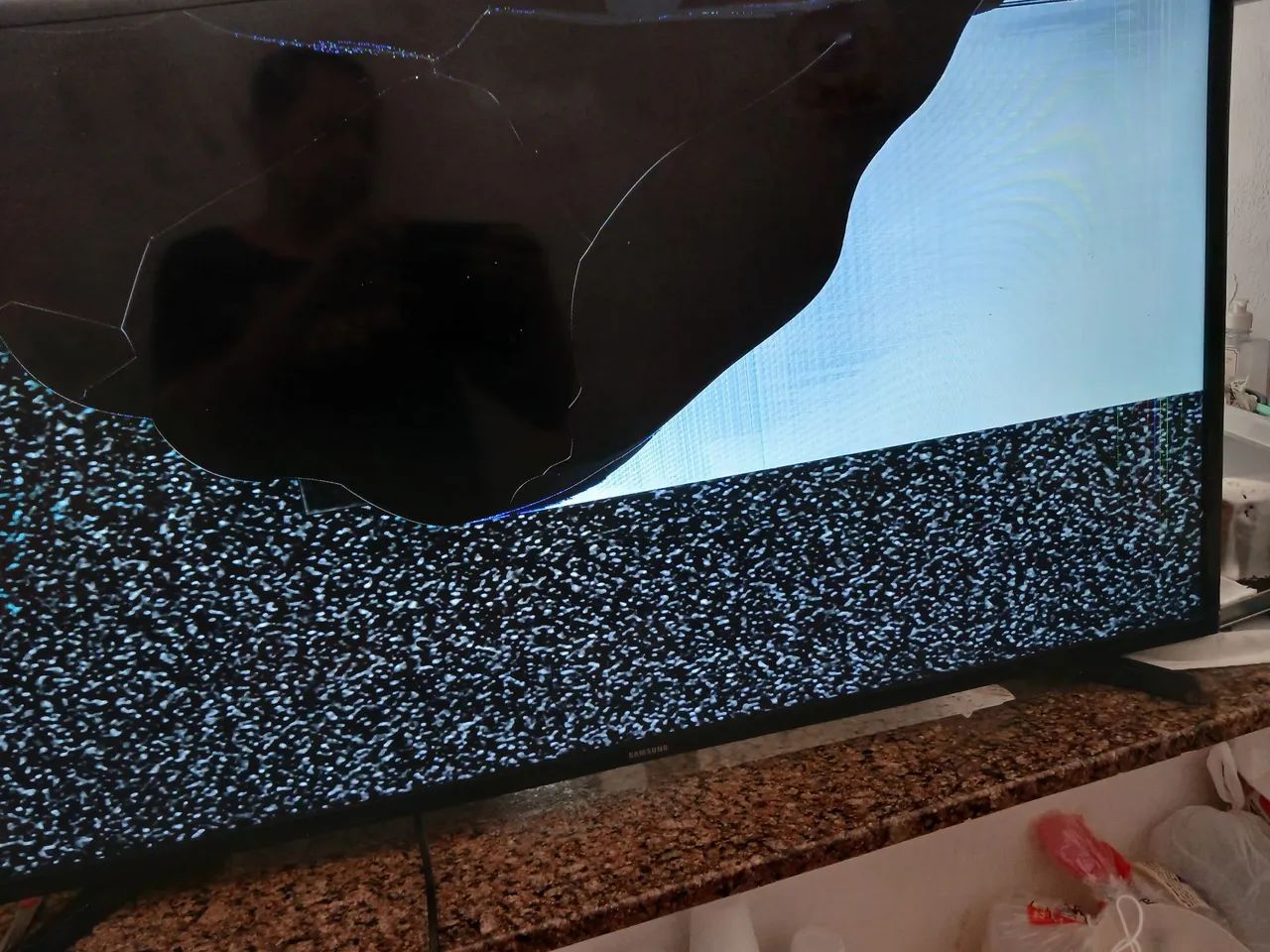 TV Samsung 43 com defeito  - Foto 3
