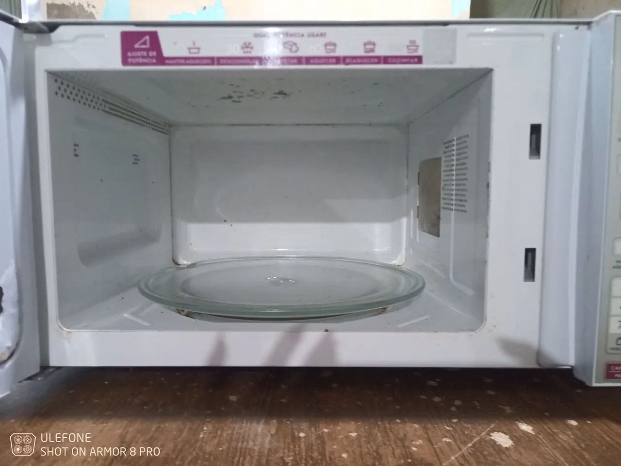 Vende-se microondas com defeito (Valor negociável) - Foto 3