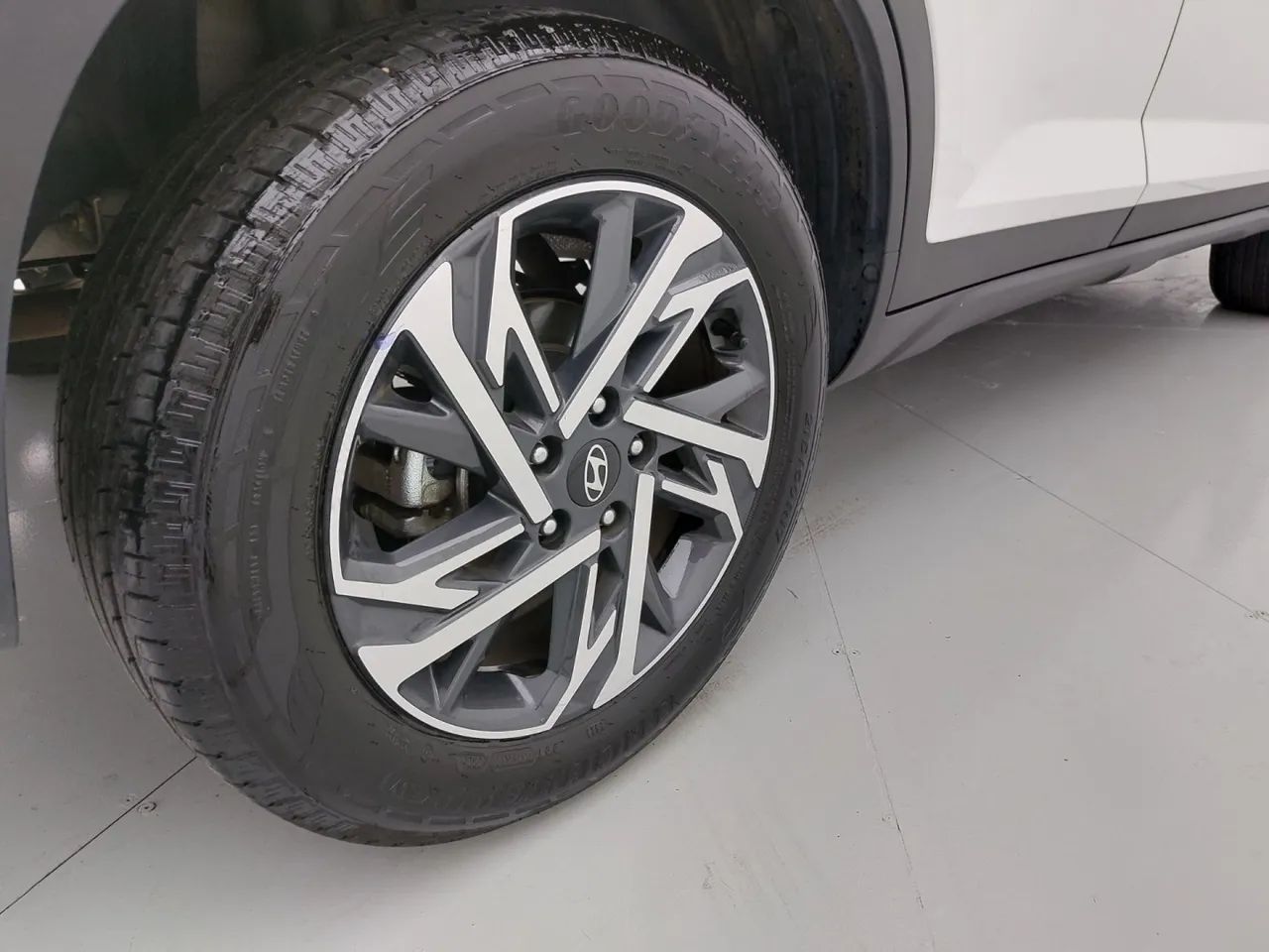 Hyundai Creta Limited 1.0 TB 12V Flex Aut., foto 13 de 18