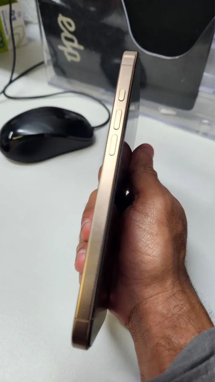 Vendo iPhone 16 PRO MAX GOLD  - Foto 3
