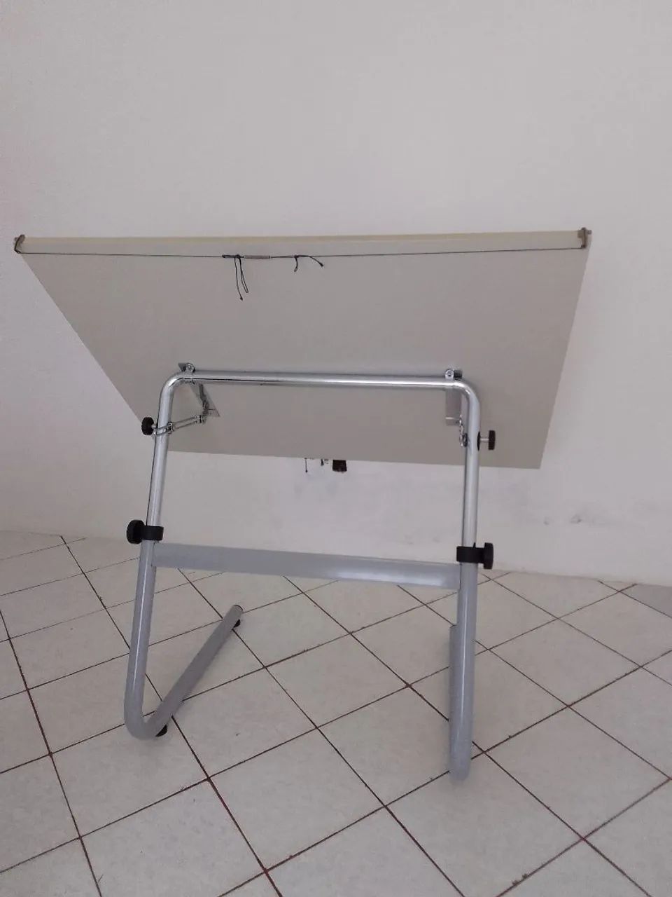 Mesa de desenho tubular  - Foto 2