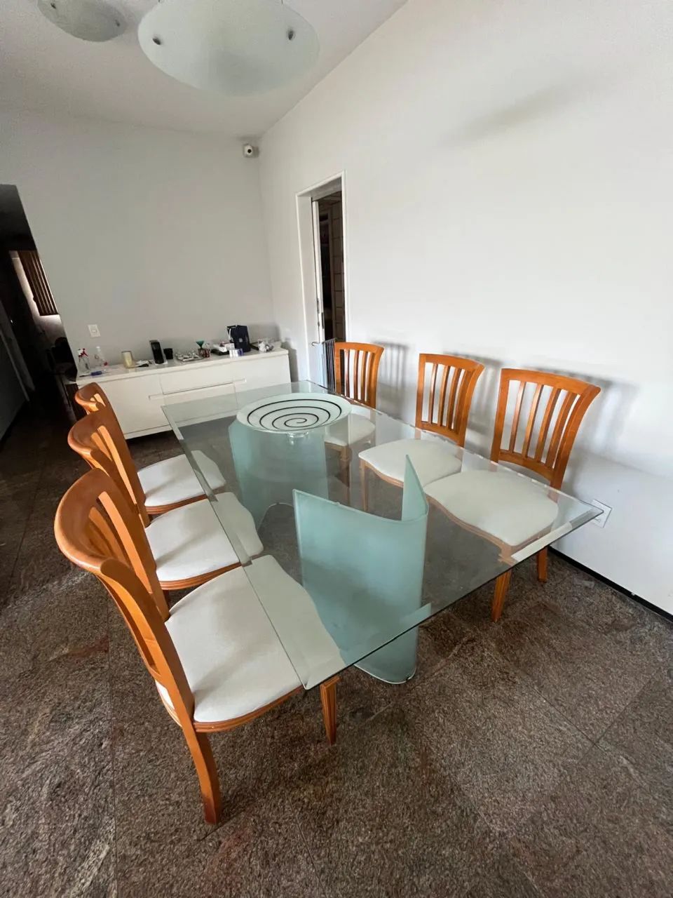 Mesa de Jantar de Vidro com 6 Cadeiras - Excelente Estado - Foto 2