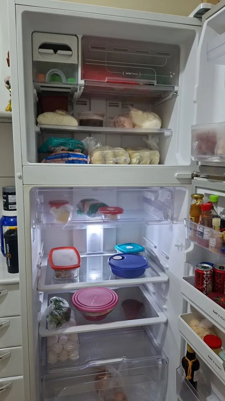 Vendo geladeira eletrolux  - Foto 4