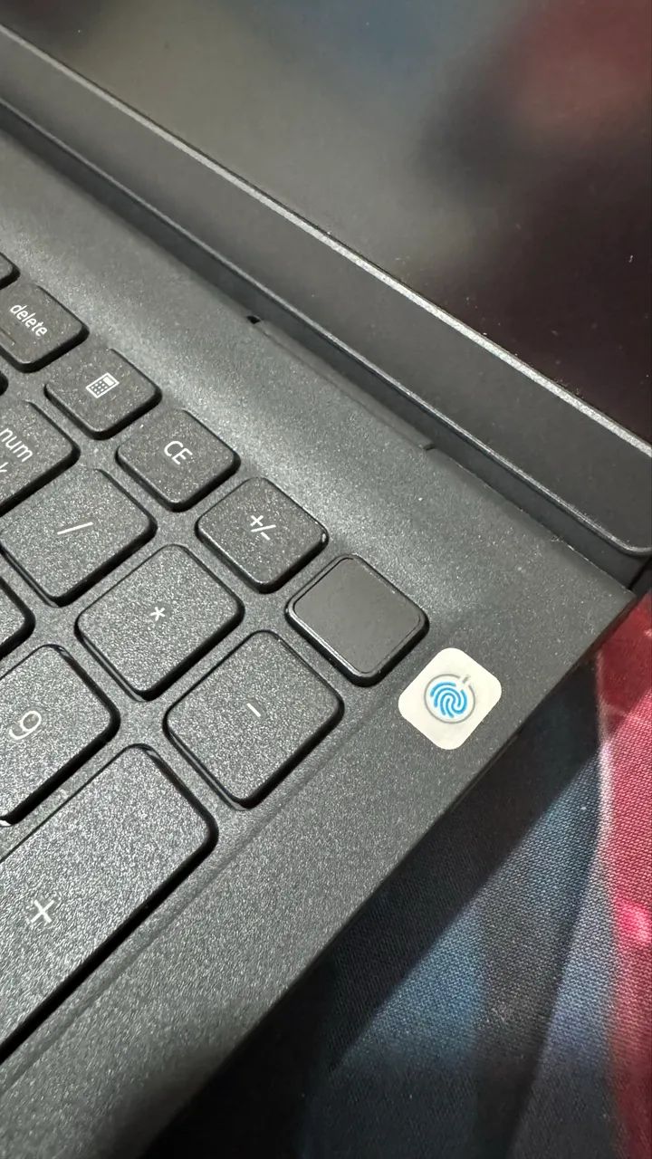 Dell Inspiron 15-3511  - Foto 5