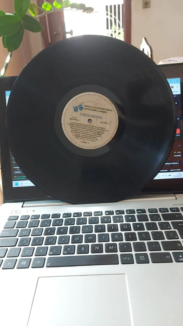 LP - Chitãozino e Xororó - nossas canções preferidas - Foto 3