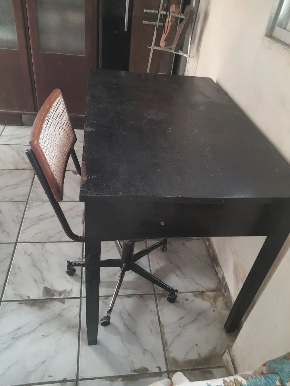 Escrivaninha antiga com cadeira anos 40/50 - Foto 3