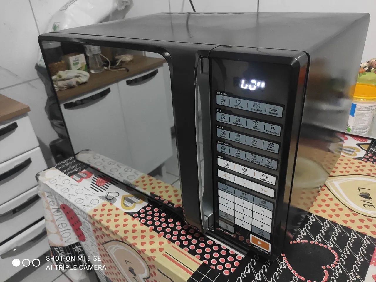 Microondas Midea 30L pouco usado