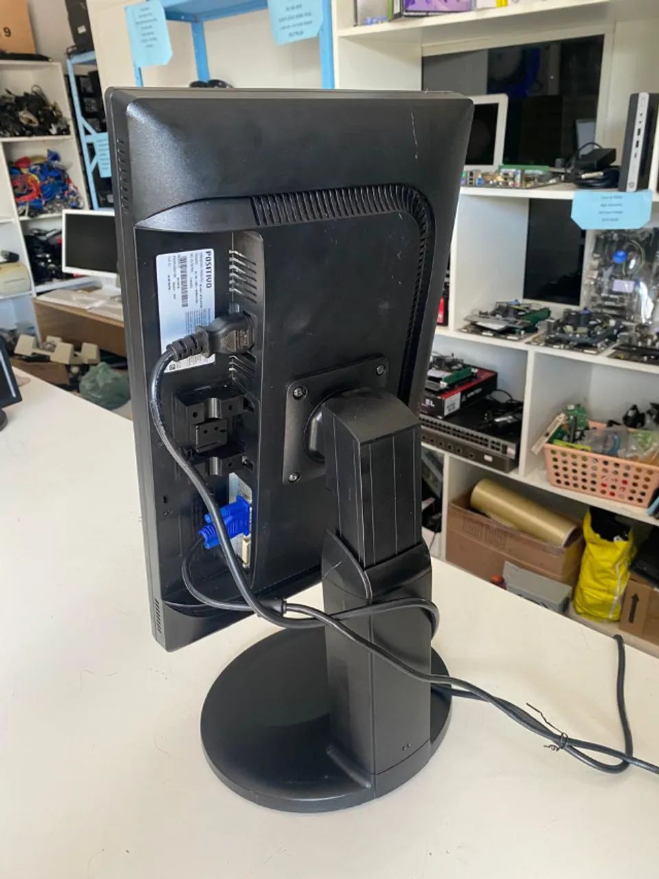 monitor  19 polegadas articulado led /vga/dvi perfeito com garantia e nf - Foto 4