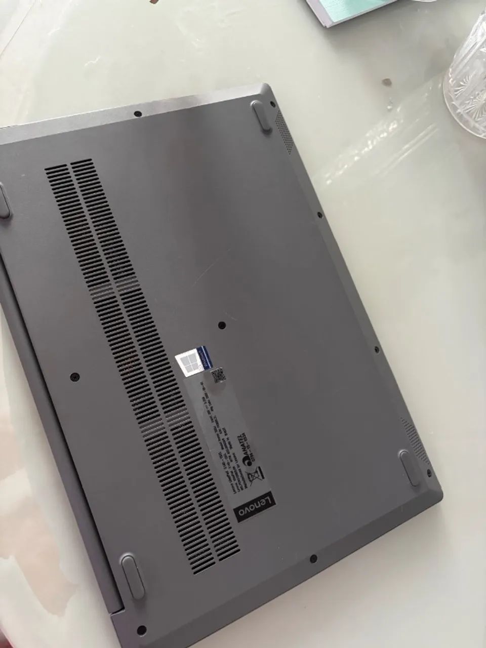 Vendo notebook Lenovo quebrado  - Foto 3