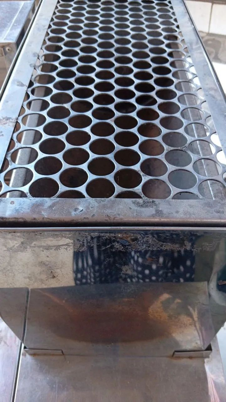 Vendo carrinho de churrasquinho com cachorro quente  - Foto 2