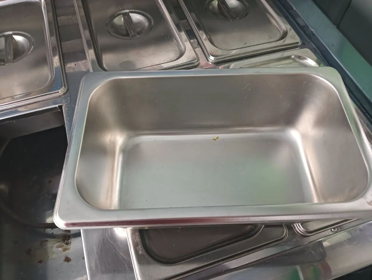 Buffet térmico, 8 cubas pequenas - Foto 4