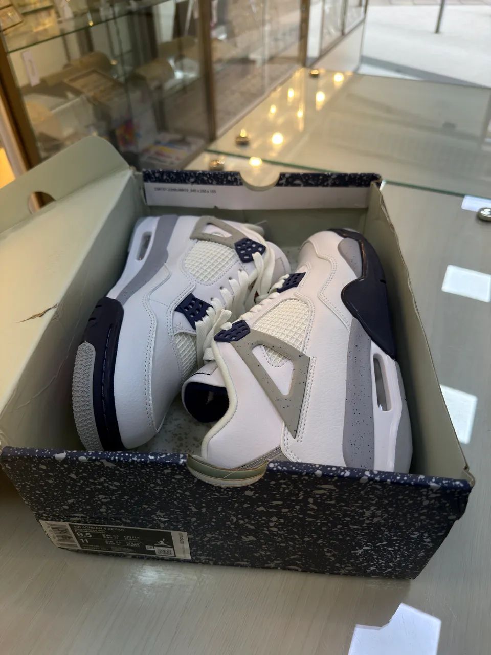 Air Jordan 4 Retrô 41 com 27,5 cm - Foto 3