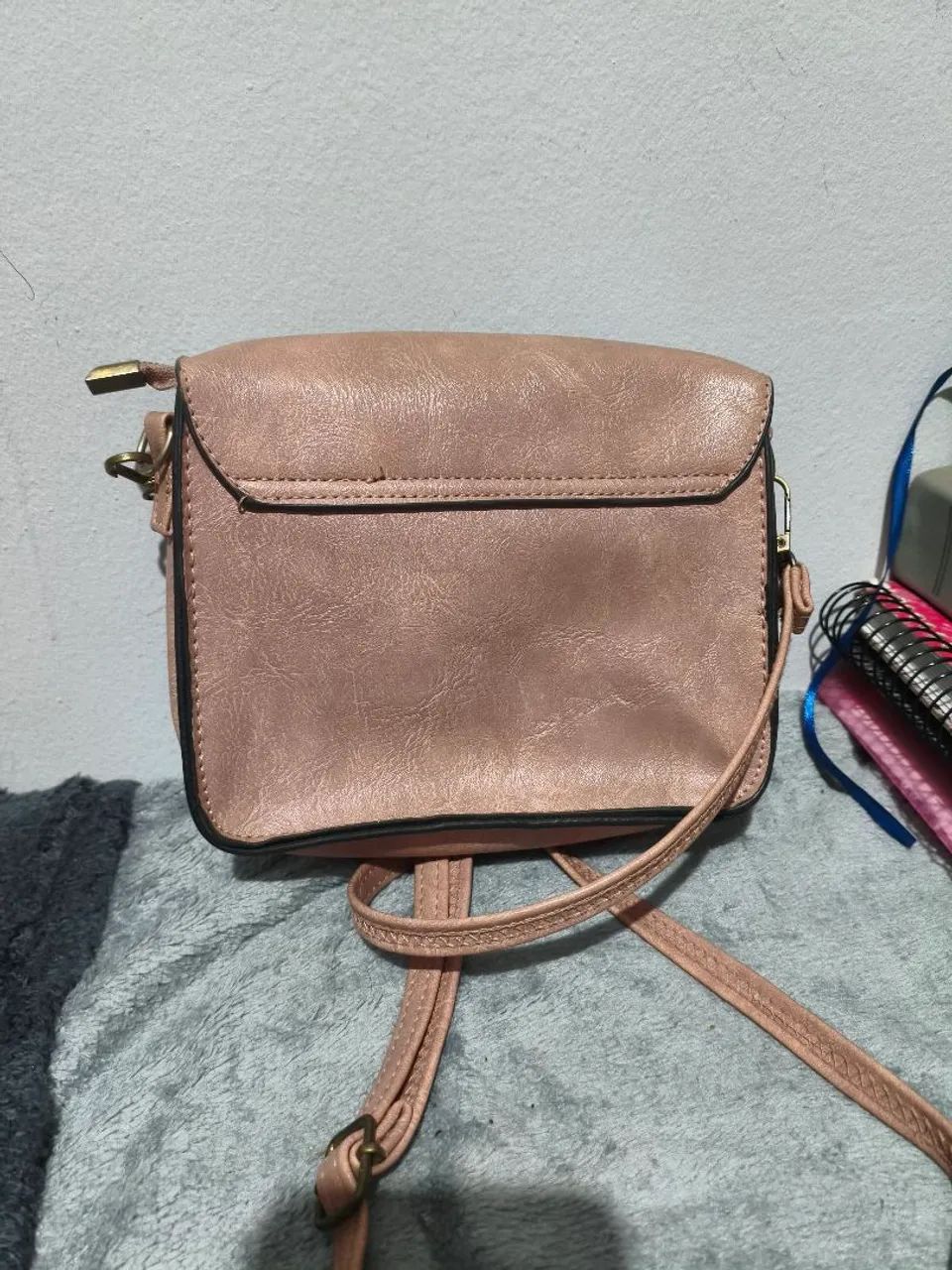 Bolsa rosa de couro sintético  - Foto 2