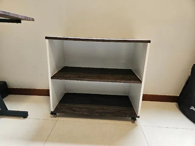 Mesa para Computador + nicho livreiro baixo - Foto 2