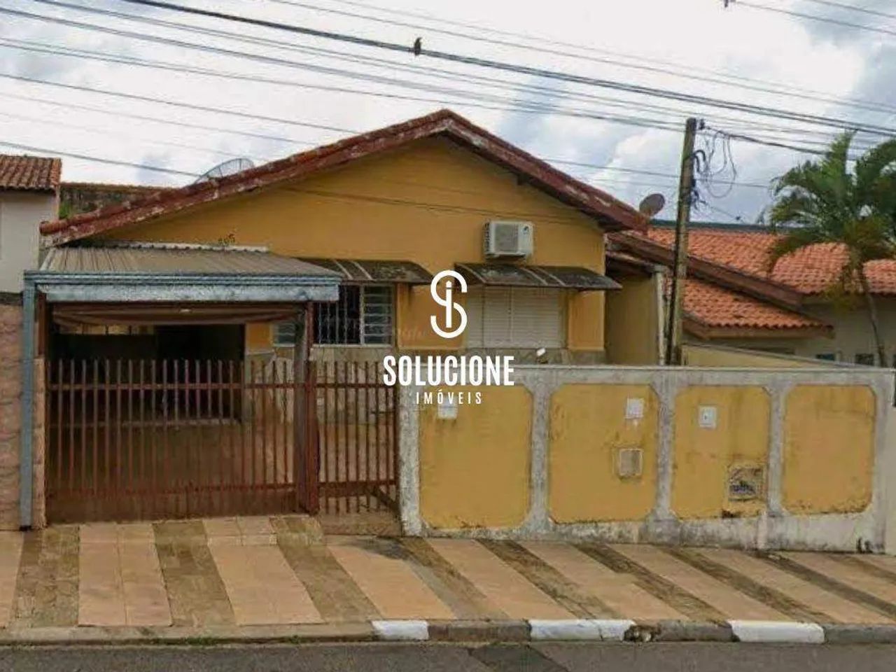 Casa de 04 quartos à venda no Centro de Cerquilho/SP