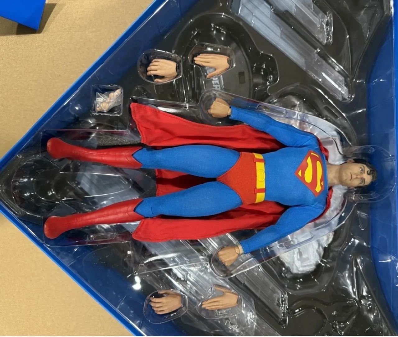 スーパーマン ホットトイズ 1/6スケール MMS152 Hot Toys 1/6 MMS152 Superman 1978 Christopher Reeve com caixa
