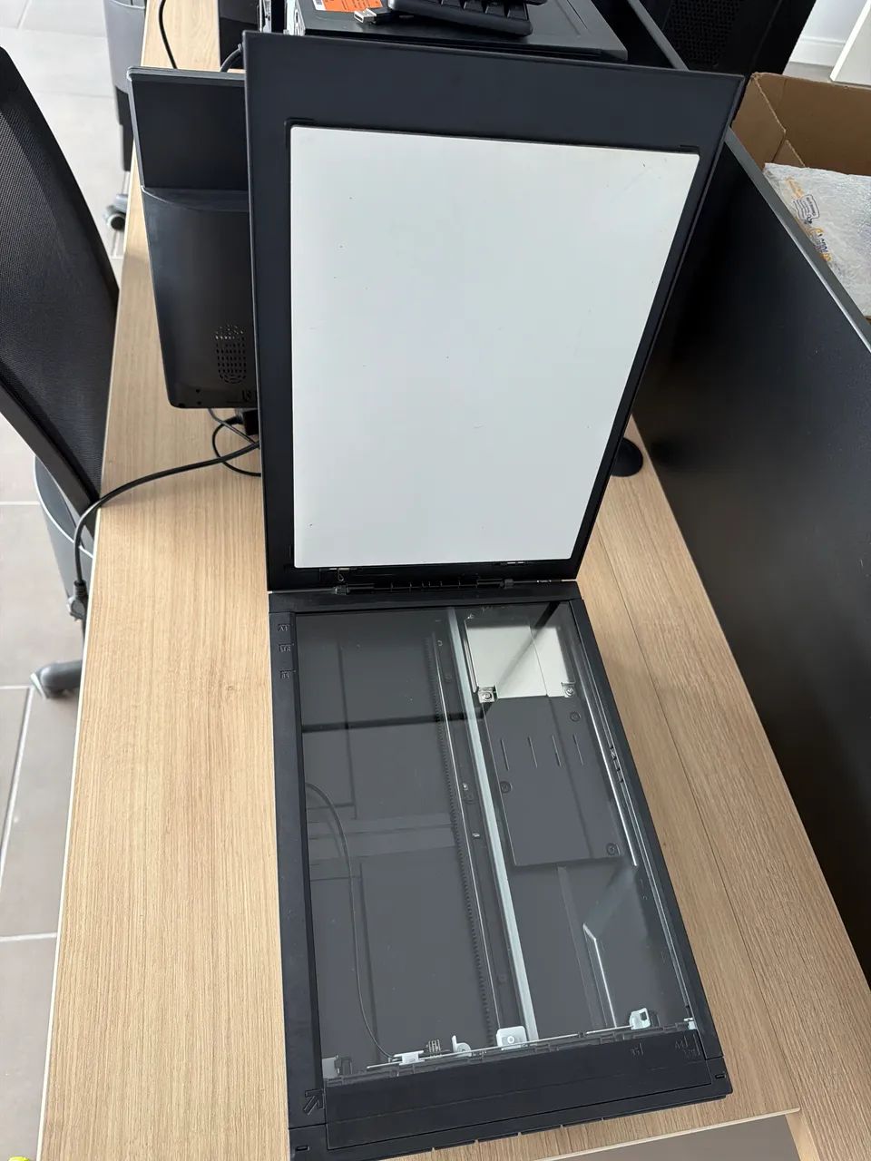 Scanner Canon Lide 300 - Foto 2