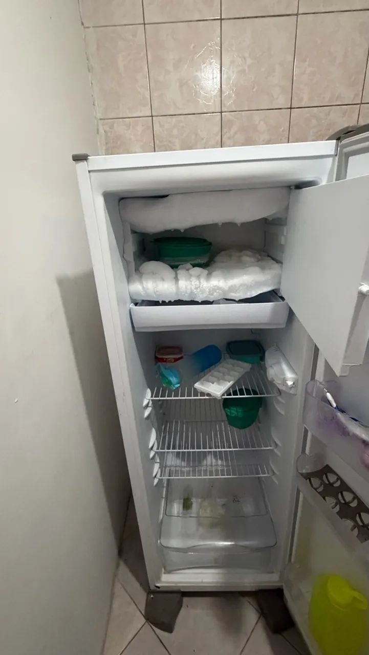 Geladeira eletrolux
